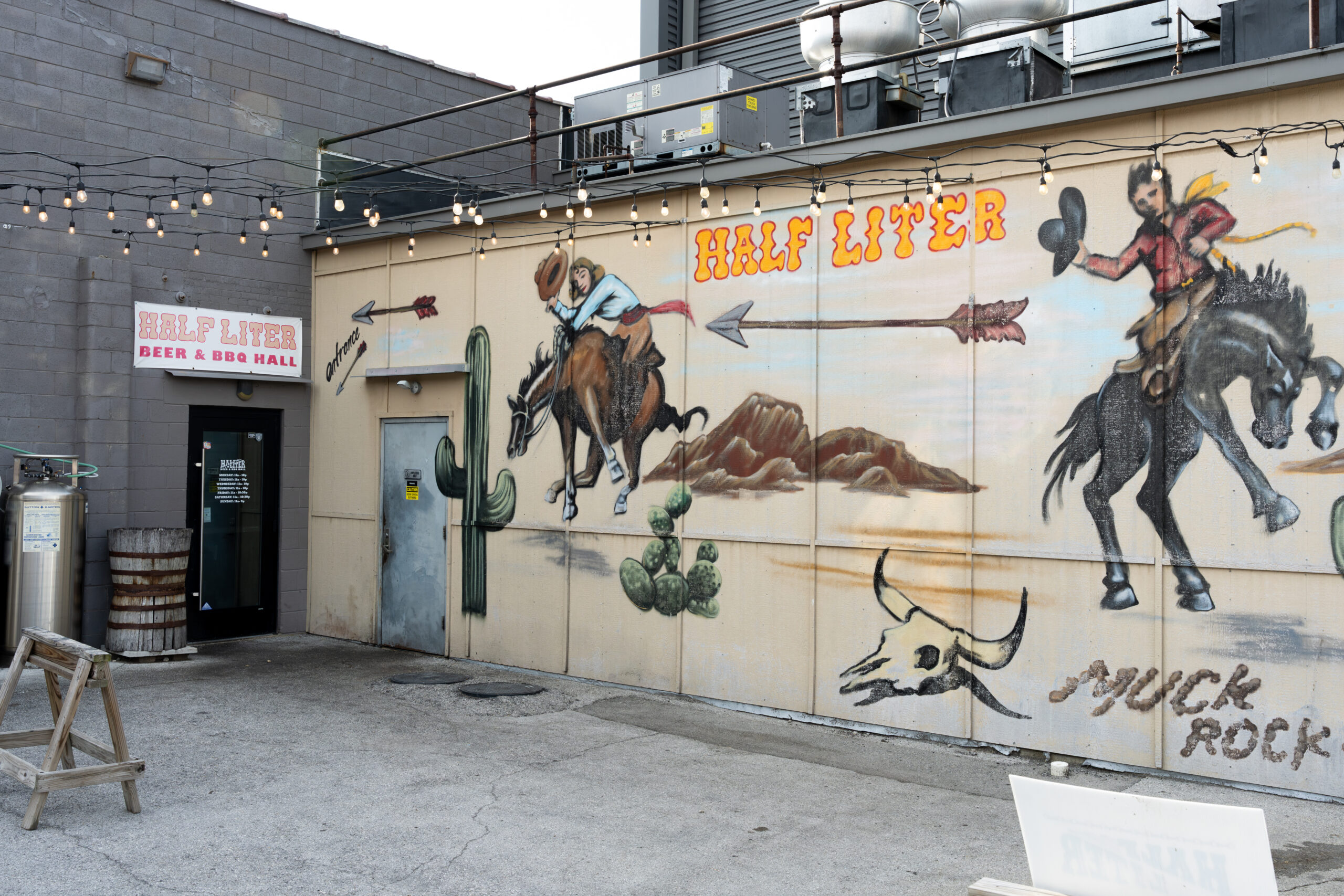 Picture of a wall mural at Half Liter in Meridian-Kessler
